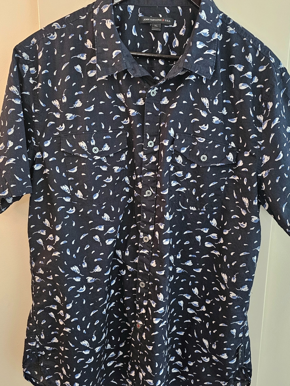 John Varvatos Men Short Sleeve Cotton  Button-Up Collar XL Casual Summer